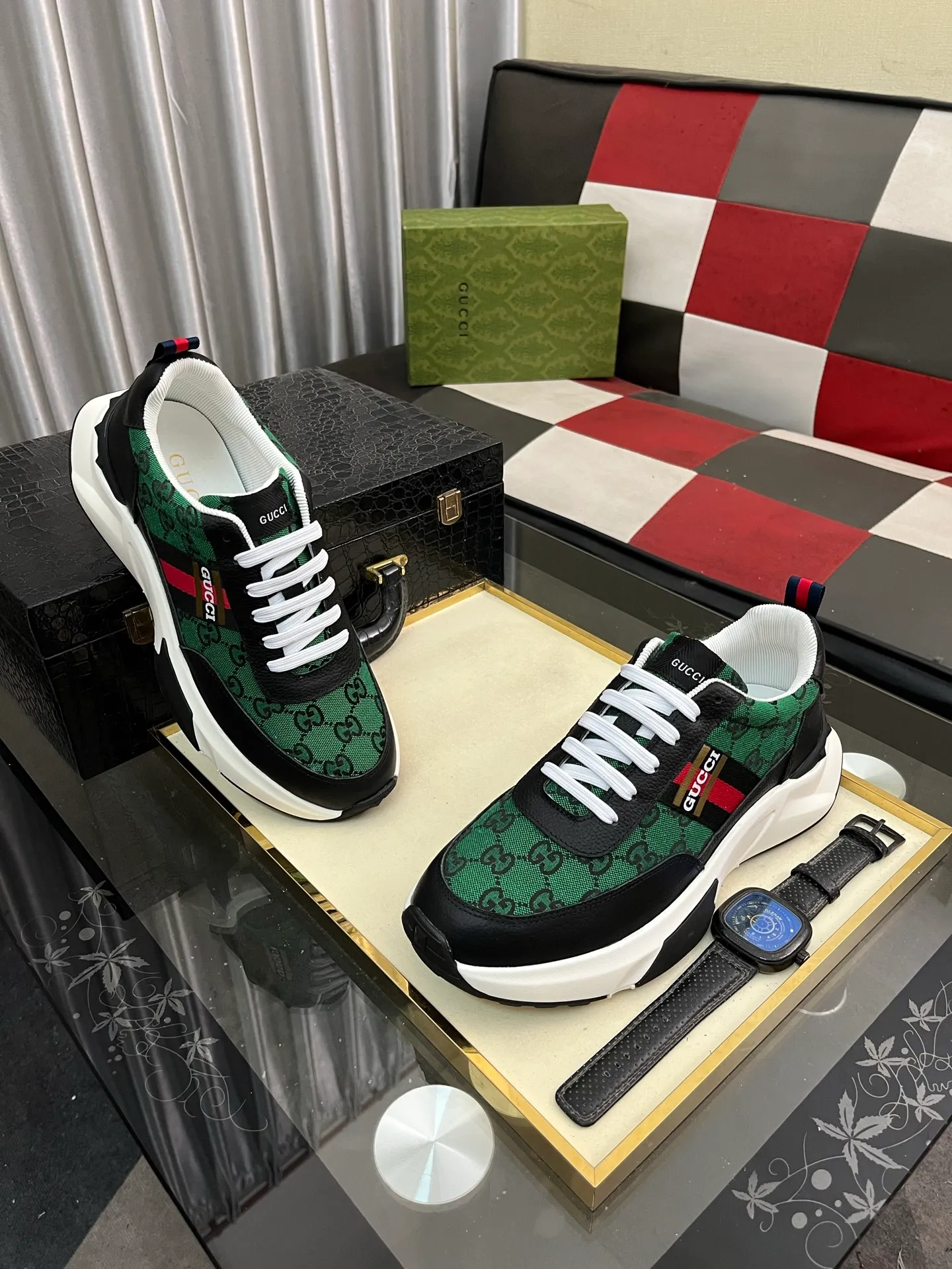 Men's Men's Shoes 💰458 ⌚️⌚️[GUCCI] Gucci men's casual shoes are absolutely popular 🔥The ultimate matching item for trendy men! The charm of super texture is irresistible, the main recommendation, the flower leather color is bright! The upper is made of high-quality brand printed fabric with cowhide, breathable leather lining and wear-resistant rubber sole, noble and elegant! Extremely comfortable🎁🎁You can be as handsome as you want💪 38-445⃣️colors available